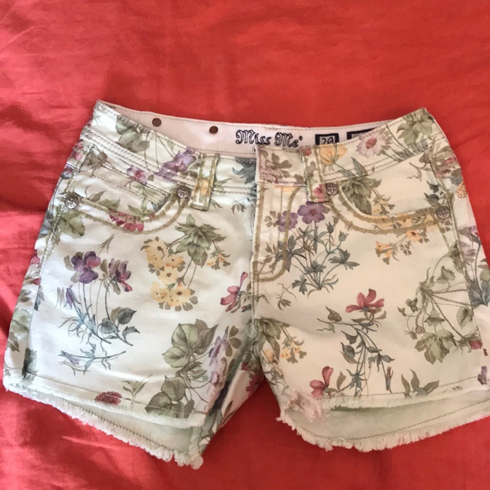 Miss Me Brand Green Floral Cut off Shorts 29